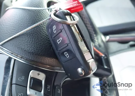 2016 Volkswagen Jetta 1.8T Sport z USA, uszkodzony, nr VIN 3VWD17AJ2GM399643